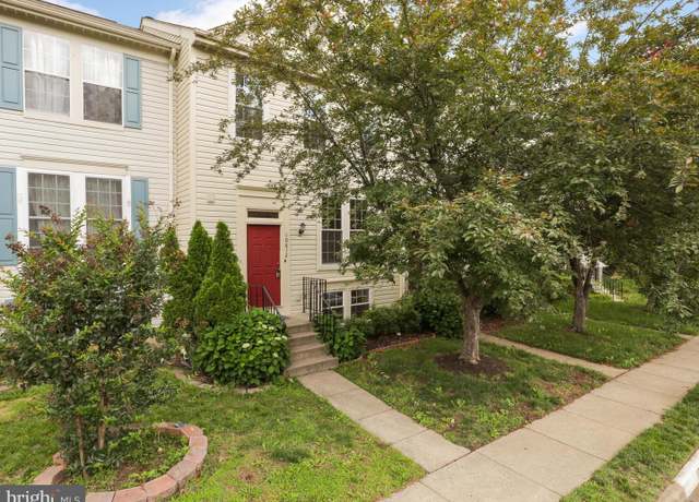 Property at 10612 Winfield Loop, Manassas, VA 20109, 4 beds, 3.5 baths