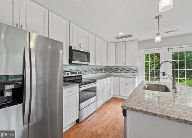 Property at 13209 Old Hanover Rd, Reisterstown, MD 21136, 5 beds, 3 baths