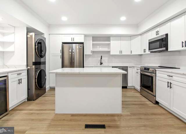 Property at 25 Stonehenge Cir Unit 25-4, Baltimore, MD 21208, 1 bed, 1 bath