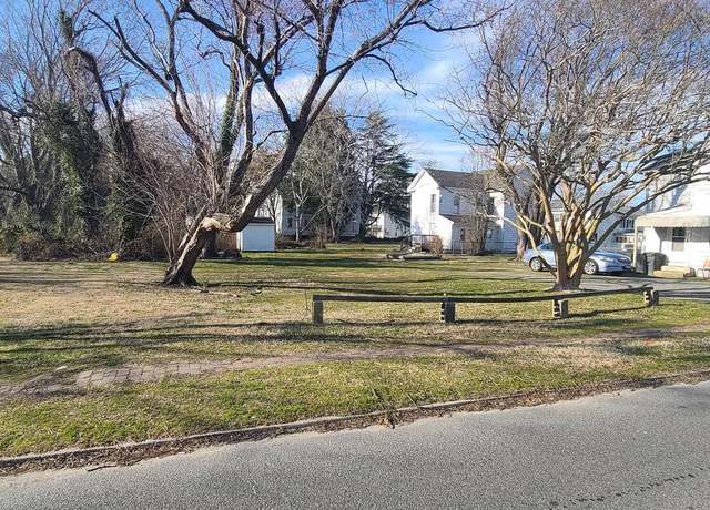 Property at 704 4th St, Pocomoke City, MD 21851