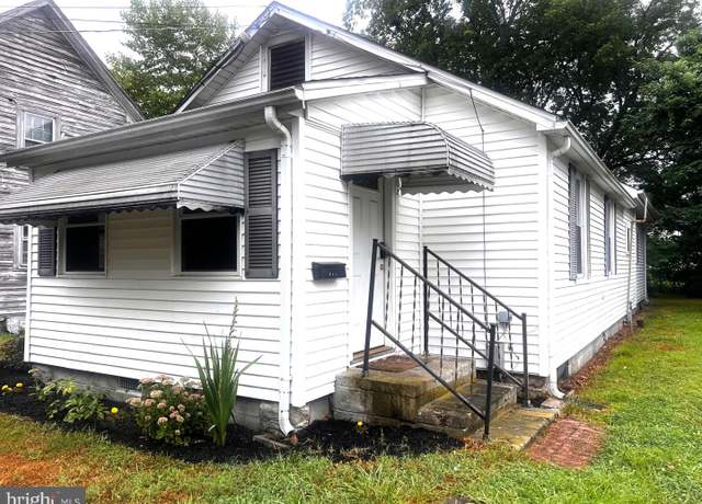 Property at 307 Willow St, Snow Hill, MD 21863, 3 beds, 1 bath