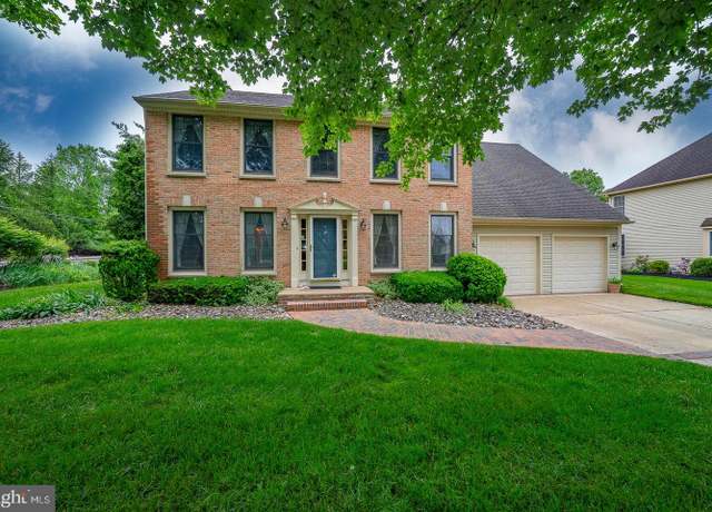 Property at 45 Periwinkle Dr, Mount Laurel, NJ 08054, 4 beds, 2.5 baths