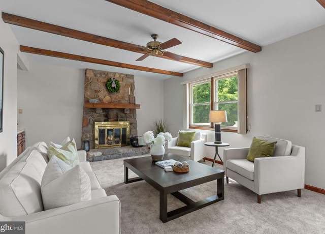 Property at 4 Sunflower Ct, Newtown, PA 18940, 4 beds, 2.5 baths