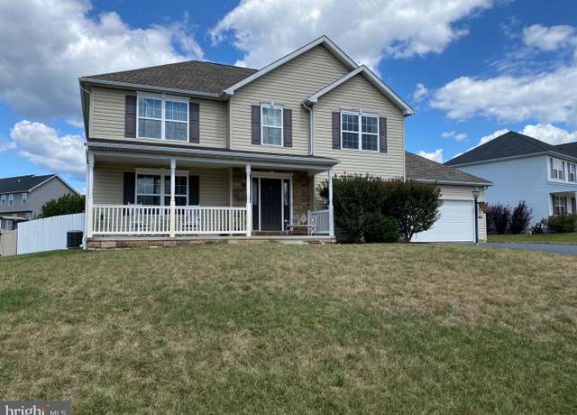 Property at 9337 Lindale Ave, Greencastle, PA 17225, 4 beds, 2.5 baths