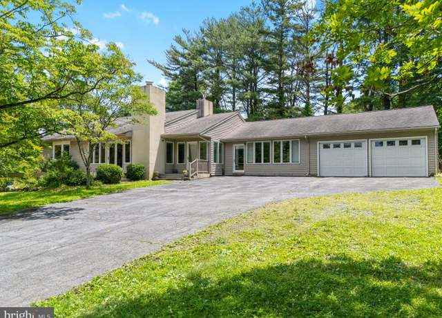 Property at 5661 Furnace Hill Rd, Zionsville, PA 18092, 3 beds, 2 baths