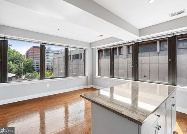 Property at 125-27 N 4th St #301, Philadelphia, PA 19106, 1 bed, 1.5 baths