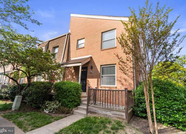 Property at 1736 Dogwood Dr, Alexandria, VA 22302, 3 beds, 2.5 baths