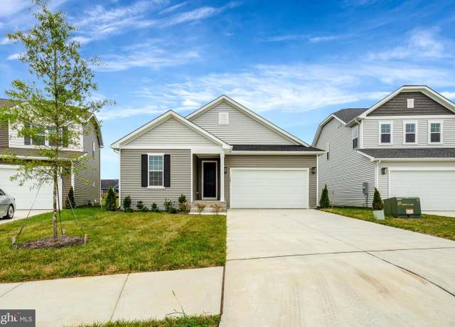 Property at 104 Midsummer Ln, Middletown, VA 22645, 3 beds, 2 baths