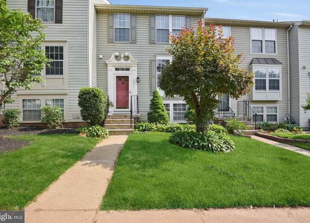 Property at 14617 Woodspring Ct, Centreville, VA 20120, 3 beds, 3 baths