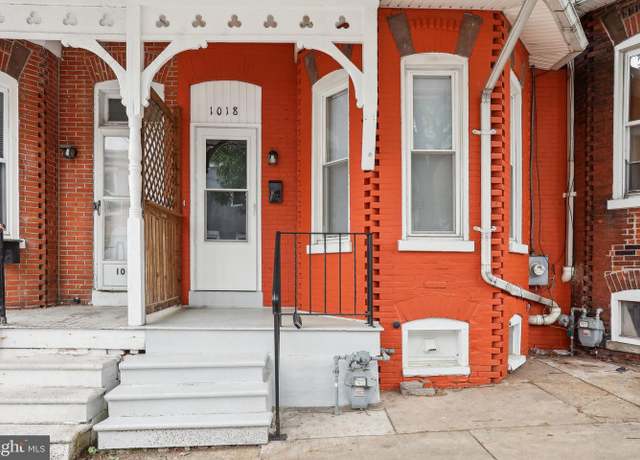 Property at 1018 W 7th St, Wilmington, DE 19805, 3 beds, 1.5 baths