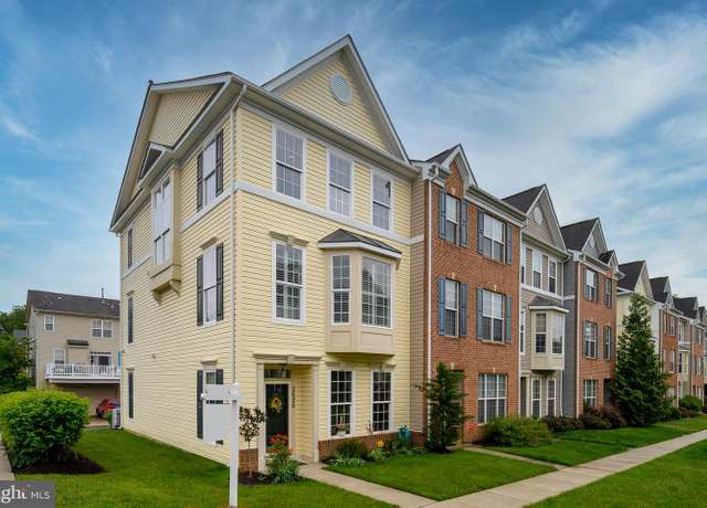 Property at 2626 Raptor Dr, Odenton, MD 21113, 3 beds, 3 baths