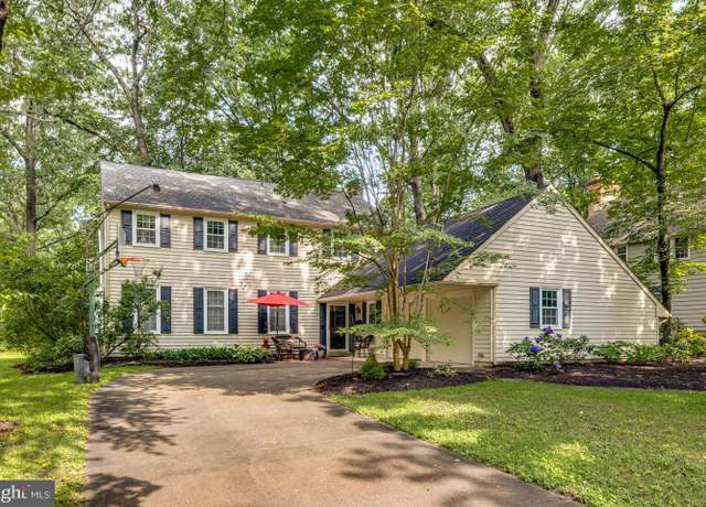 Property at 110 Wexford Dr, Cherry Hill, NJ 08003, 5 beds, 2.5 baths