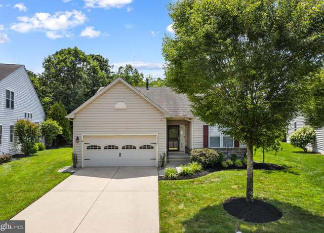 Property at 114 Hearthstone Dr, Berlin, NJ 08009, 3 beds, 2 baths