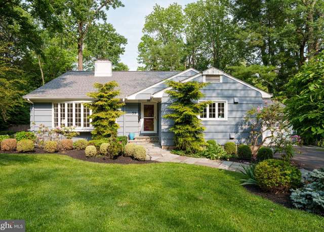 Property at 59 Woodland Dr, Princeton, NJ 08540, 4 beds, 3.5 baths