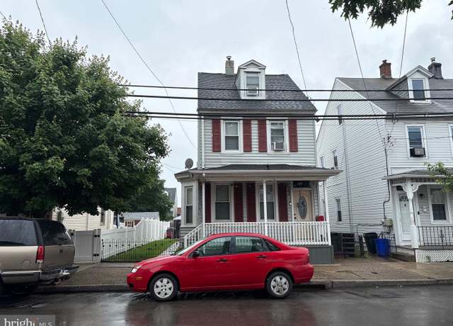 Property at 632 Bath Rd, Bristol, PA 19007, 3 beds, 2.5 baths