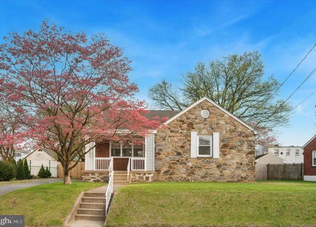 Property at 327 Seneca St, Essington, PA 19029, 5 beds, 2 baths