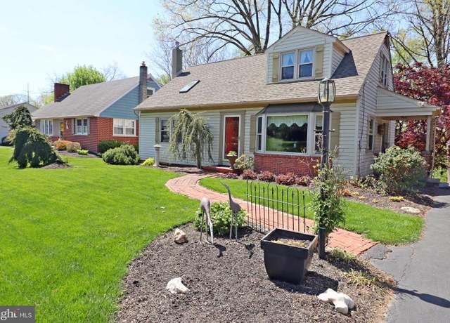Property at 1806 Conestoga Ave, Lancaster, PA 17602, 4 beds, 1 bath