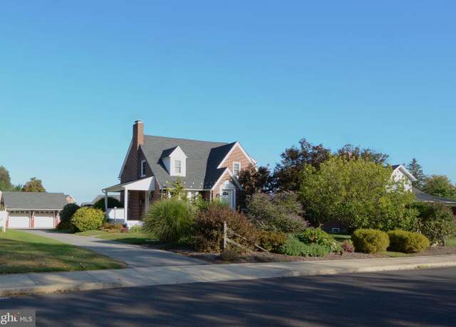 Property at 61 W Reliance Rd, Souderton, PA 18964, 3 beds, 1 bath