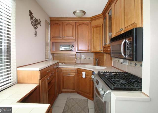 Property at 1021 Arlington Blvd #222, Arlington, VA 22209, 1 bed, 1 bath