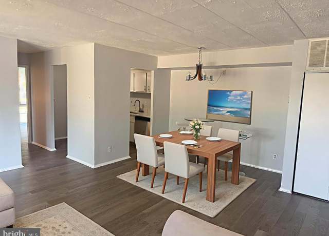 Property at 2600 Indian Dr Unit 2B, Alexandria, VA 22303, 2 beds, 1 bath