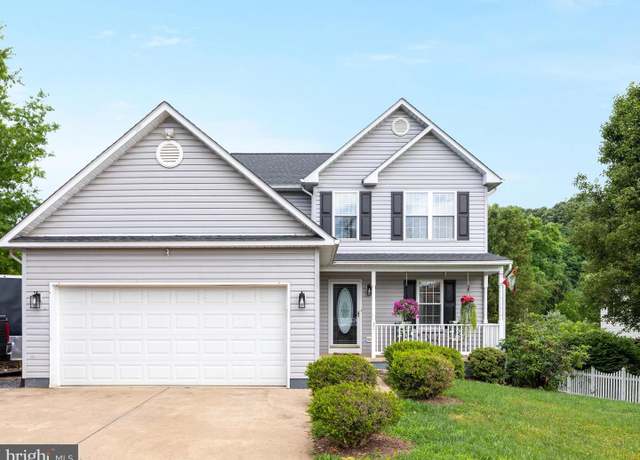 Property at 31 Westminster Dr, Front Royal, VA 22630, 3 beds, 3.5 baths