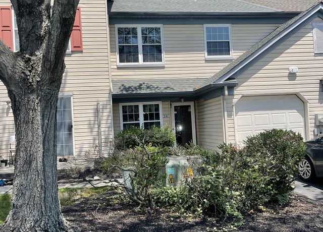 Property at 241 Stonebridge Blvd, New Castle, DE 19720, 3 beds, 2.5 baths