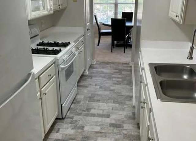 Property at 6600 Lake Park Dr Unit 2E, Greenbelt, MD 20770, 2 beds, 2 baths