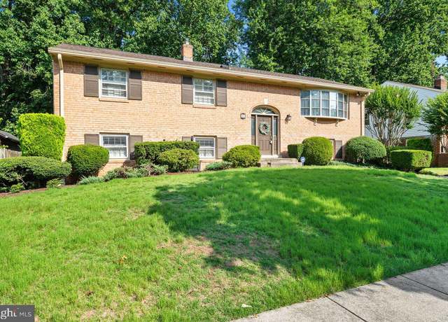Property at 23 Herrington Dr, Upper Marlboro, MD 20774, 4 beds, 2.5 baths