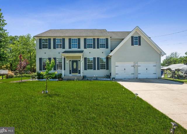 Property at 4 Elma Ave, Burlington, NJ 08016, 4 beds, 2.5 baths