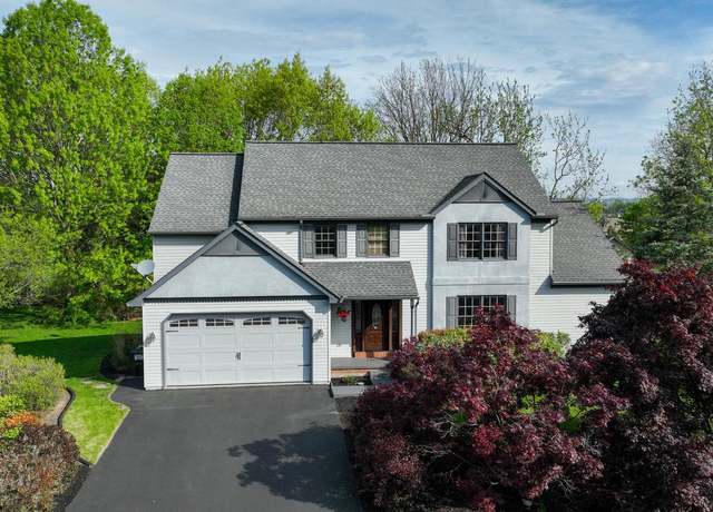 Property at 23 Fox Run Rd, Lebanon, PA 17042, 3 beds, 4 baths