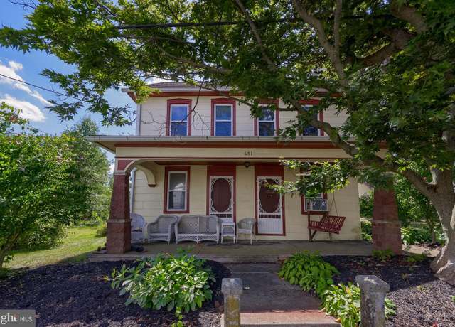 Property at 651 Lawn Rd, Palmyra, PA 17078, 6 beds, 2 baths