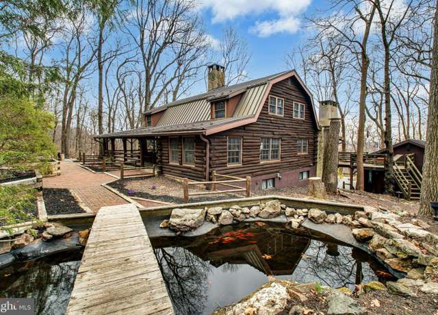 Property at 2244 Springtown Hill Rd, Hellertown, PA 18055, 3 beds, 2.5 baths