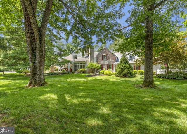 Property at 1676 Fieldview Ln, Bethlehem, PA 18015, 4 beds, 5 baths