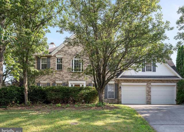 Property at 214 Cavalry Dr, Winchester, VA 22602, 4 beds, 2.5 baths