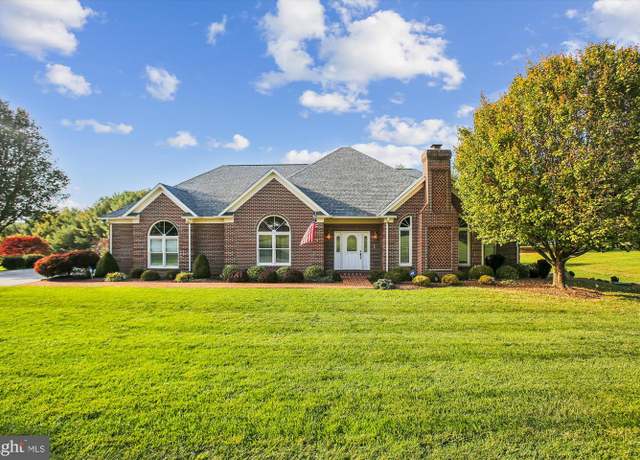 Property at 157 Karst Valley Rd, Front Royal, VA 22630, 4 beds, 4 baths