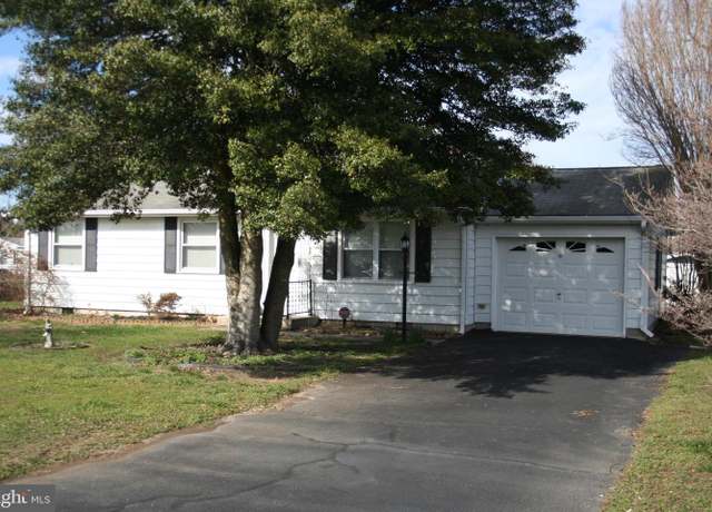 Property at 113 Chesapeake Dr, Rehoboth Beach, DE 19971, 3 beds, 1 bath