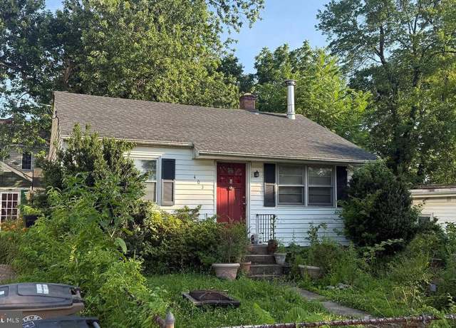 Property at 403 Mcarthur Dr, Rockville, MD 20850, 2 beds, 1 bath