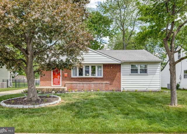 Property at 222 S Moore Ave, Barrington, NJ 08007, 3 beds, 1 bath