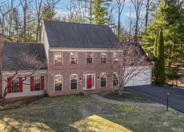 Property at 2470 Oak Leaf Ct, State College, PA 16803, 4 beds, 2.5 baths