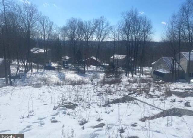 Property at 109 Eton Ct, Bushkill, PA 18324