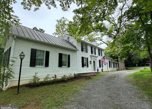 Property at 1105 Bishop Meade Rd, Millwood, VA 22646, 5 beds, 3.5 baths