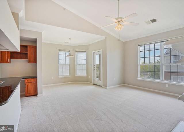 Property at 12937 Centre Park Cir #407, Herndon, VA 20171, 1 bed, 1 bath