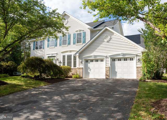 Property at 18527 Denhigh Cir, Olney, MD 20832, 4 beds, 3.5 baths