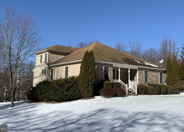 Property at 21112 Park Hall Rd, Boonsboro, MD 21713, 3 beds, 3.5 baths