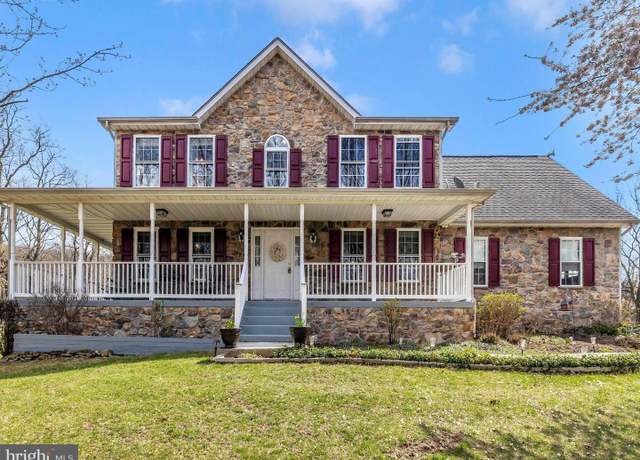 Property at 5935 Clevelandtown Rd, Boonsboro, MD 21713, 4 beds, 3.5 baths