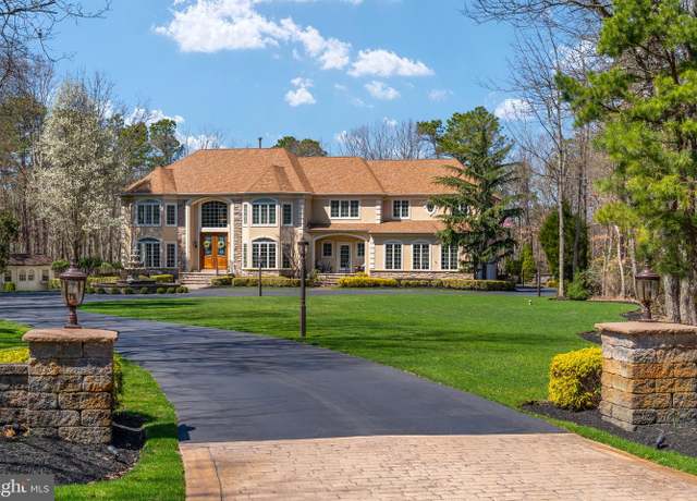 Property at 11 Overlook Ct, Medford, NJ 08055, 5 beds, 4.5 baths