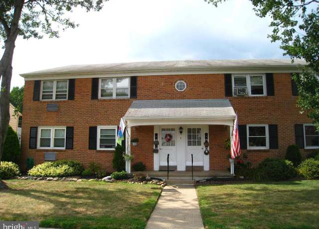 Property at 7-B Sunnybrook Rd, Stratford, NJ 08084, 2 beds, 1 bath