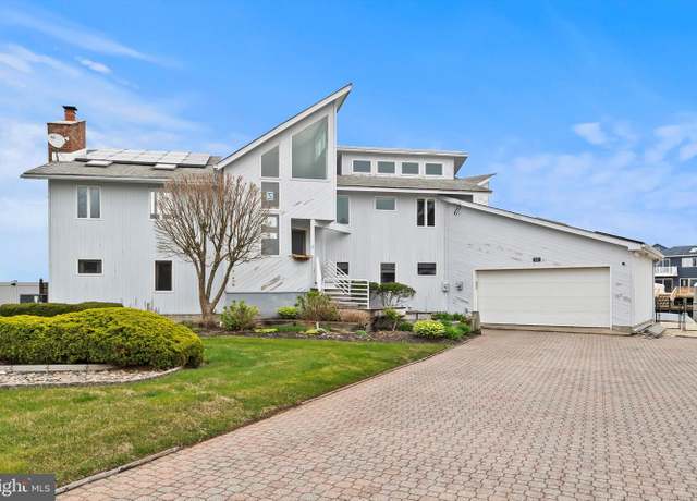 Property at 930 Pelican Dr, Lanoka Harbor, NJ 08734, 5 beds, 3.5 baths
