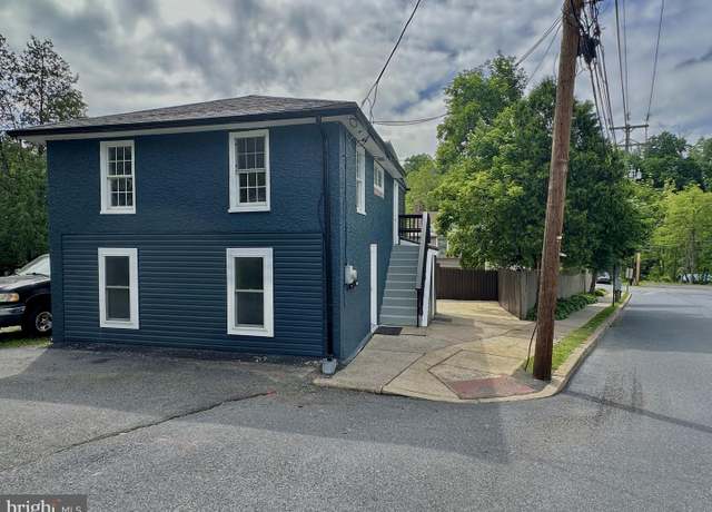 Property at 118 Hopewell St, Birdsboro, PA 19508, 2 beds, 1 bath
