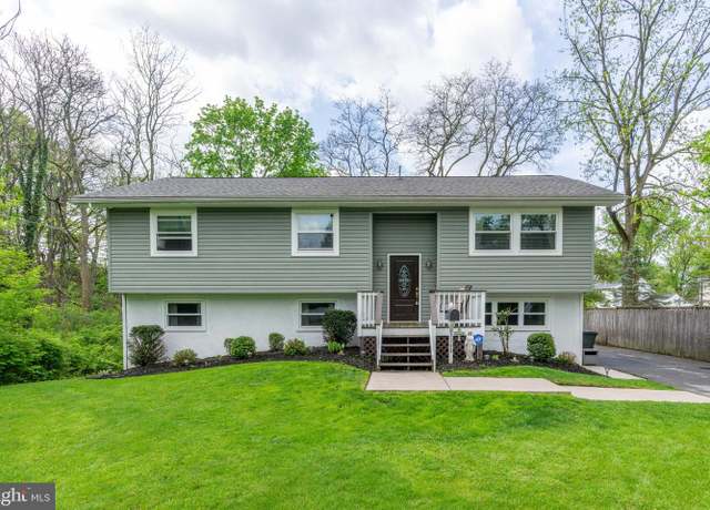 Property at 3305 Baker Ct, Altoona, PA 16602, 4 beds, 2.5 baths